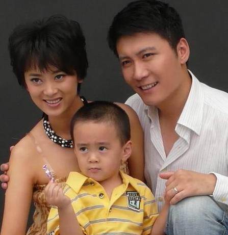 42岁实力演员赵峥,结婚13年没有绯闻,一直都是模范夫妻