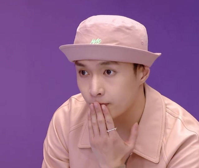 原创张艺兴怎么这么温柔又可爱渔夫帽外翻成元宝帽要被笑裂了