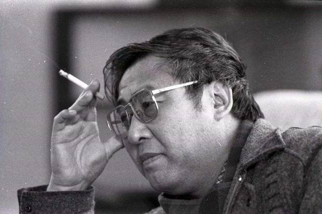 路遥:把进大城市工厂的机会让给了初恋女友,事后却被女友抛弃_林红