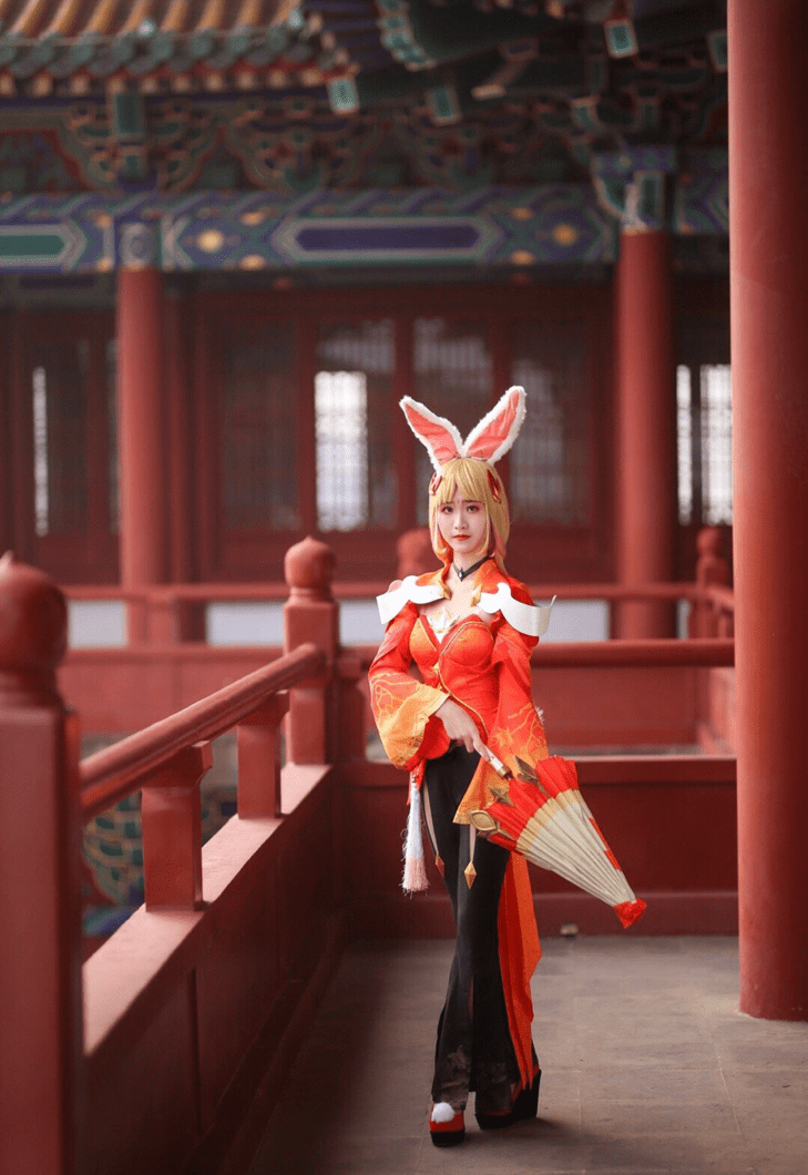 兔兔的腿哪有这么长?公孙离cos