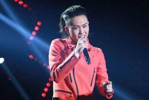 因《好声音》爆火的张玮,8年后沦为小配角,他为何没能红下去?_观众