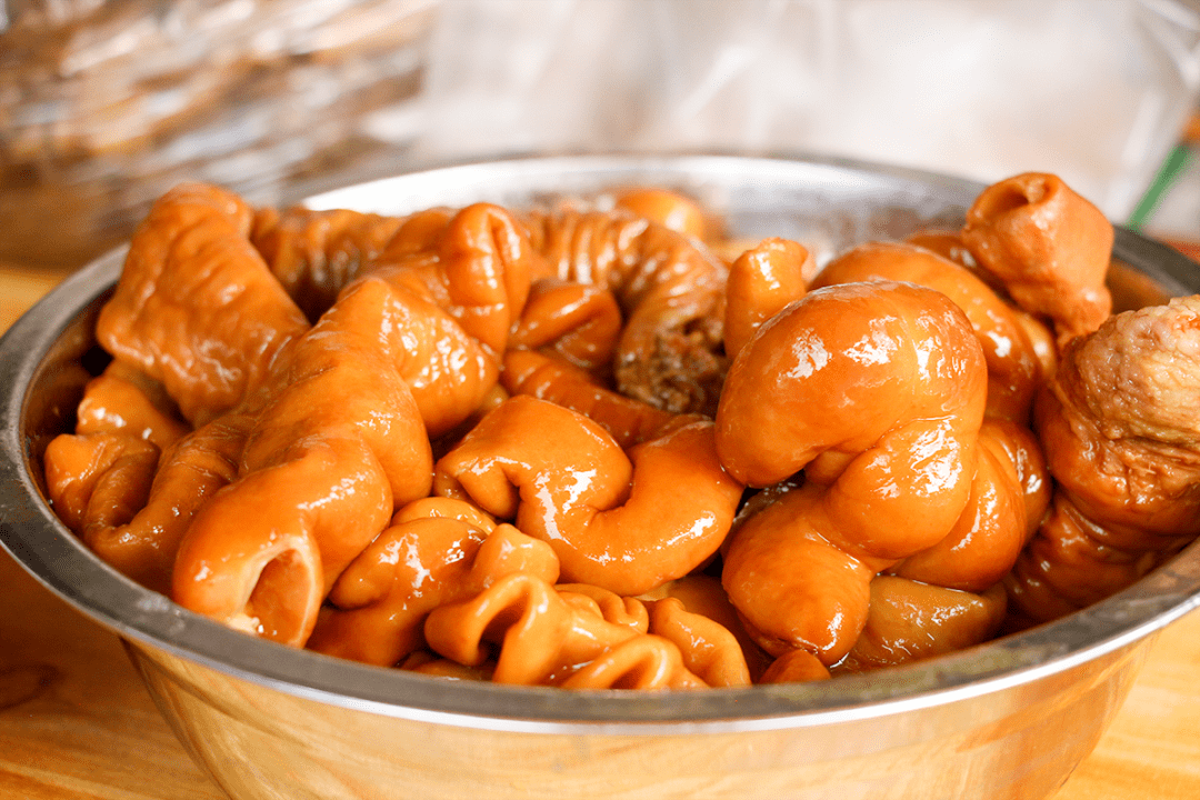 花巷口的"无名小破摊",1天只卖3小时!有的人说不敢吃._大肠