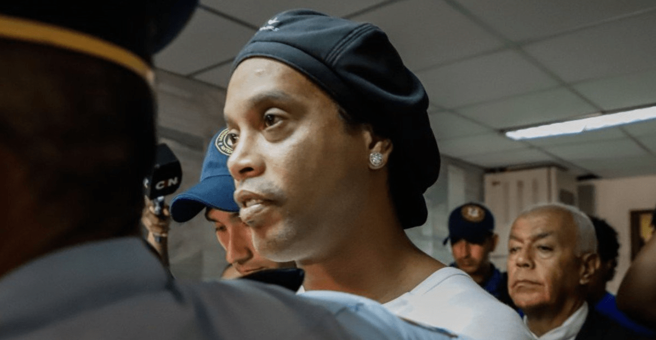 法院驳回上诉 小罗继续酒店监禁