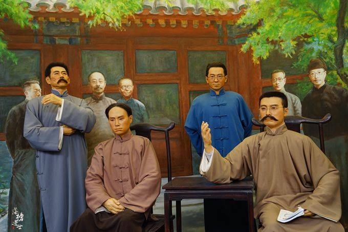 西汉历史学家司马迁曾说过:"人固有一死,或重于泰山,或轻于鸿毛.