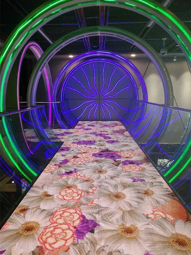 谈谈"led智慧互动地砖屏"的吃喝玩乐