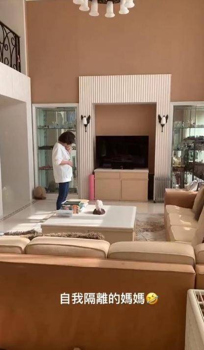 三太或已接受窦骁_豪宅