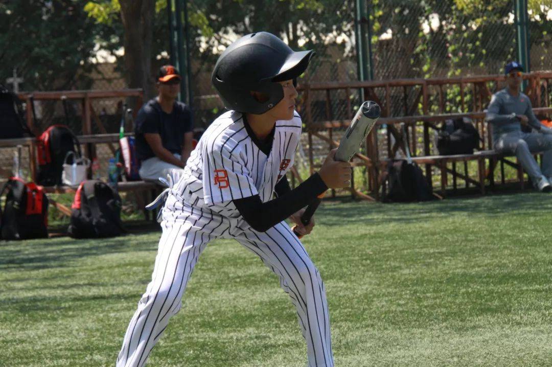 强棒天使队第三届清华大学尹嘉瑞杯少年棒球邀请赛夺冠!