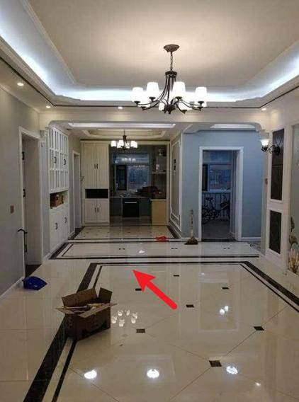 一般只有家里户型大一点的会做波导线,那种小户型的别去装个波导线凑