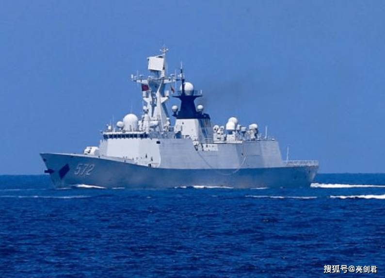 和美航母对峙,成巴基斯坦海军脊梁,揭秘战力堪比驱逐舰的054a