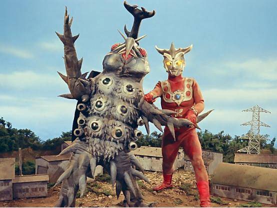 雷欧是海贼王中的小小族人,咚塔塔族长,有着一副小小的身躯和纯洁无邪