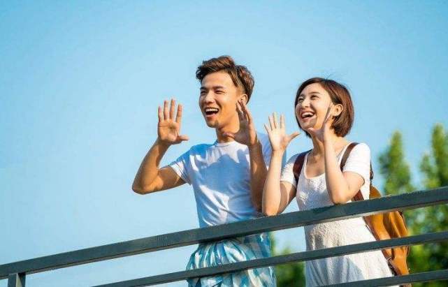 大龄剩女感情一直没着落,看婚姻何时到来,对方是怎样的人?_五行