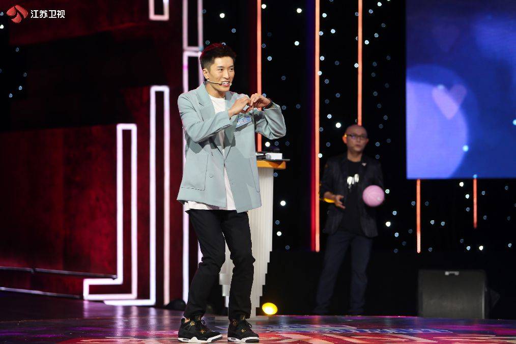 《新相亲大会》走进"狼系"青年的高光时刻 这股"狠劲"你爱了吗?