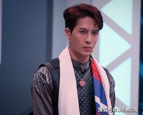 《这！就是街舞》肖杰终于来了，可惜遭遇了国际顶尖舞者布布_王嘉尔