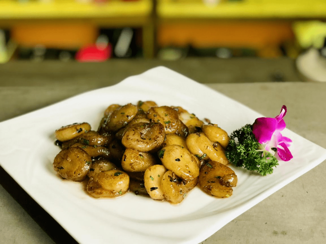 算盘子(吴狄炎 摄)