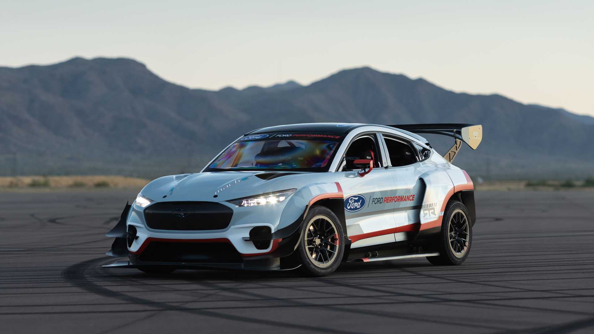 1400马力!福特mustang mach-e 1400官图发布!