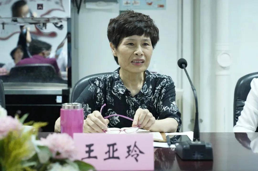 杨淑萍到信阳市中心医院调研指导工作