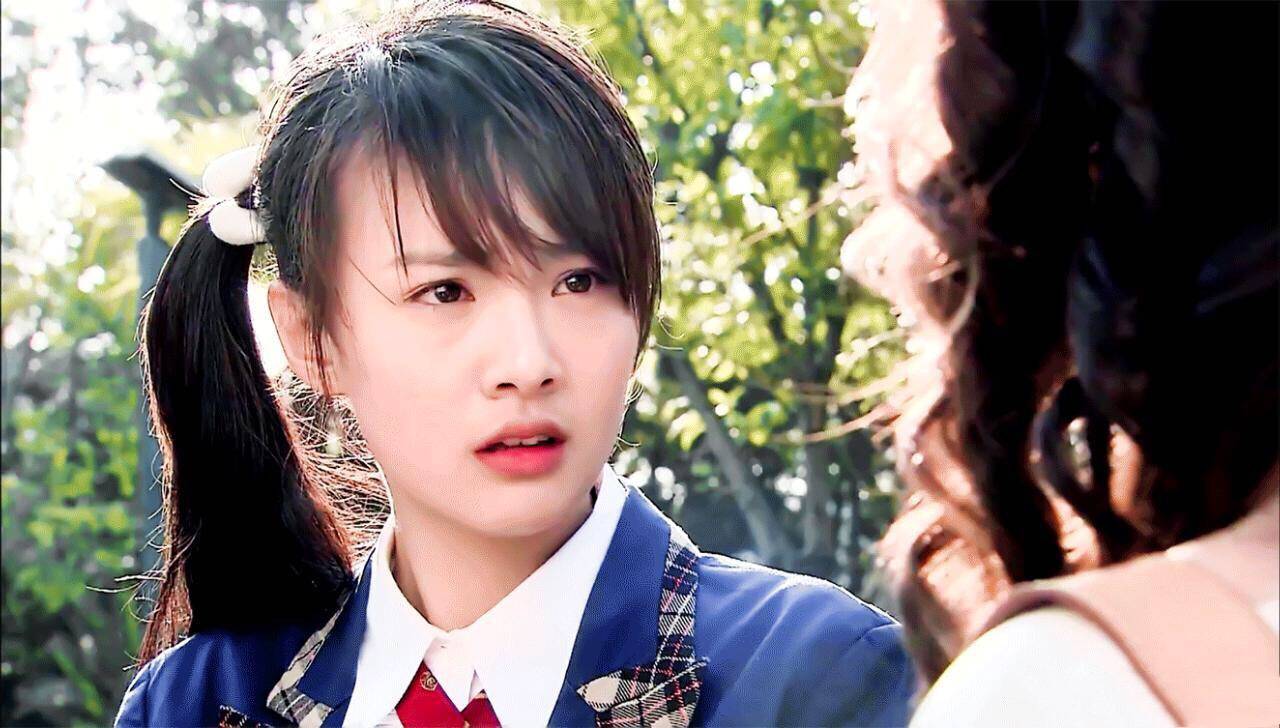 说别人假自己又做假,演技差不敬业,活在粉丝彩虹屁里的郑爽_羽毛