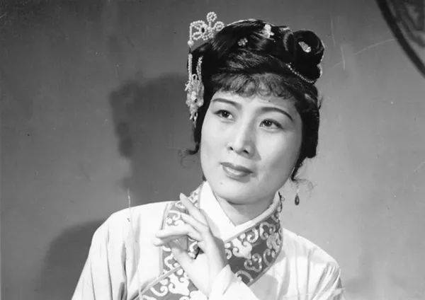 傅全香在《情探》中饰演敫桂英