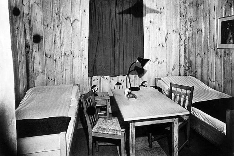 希特勒在"狼穴"里的憋屈生活