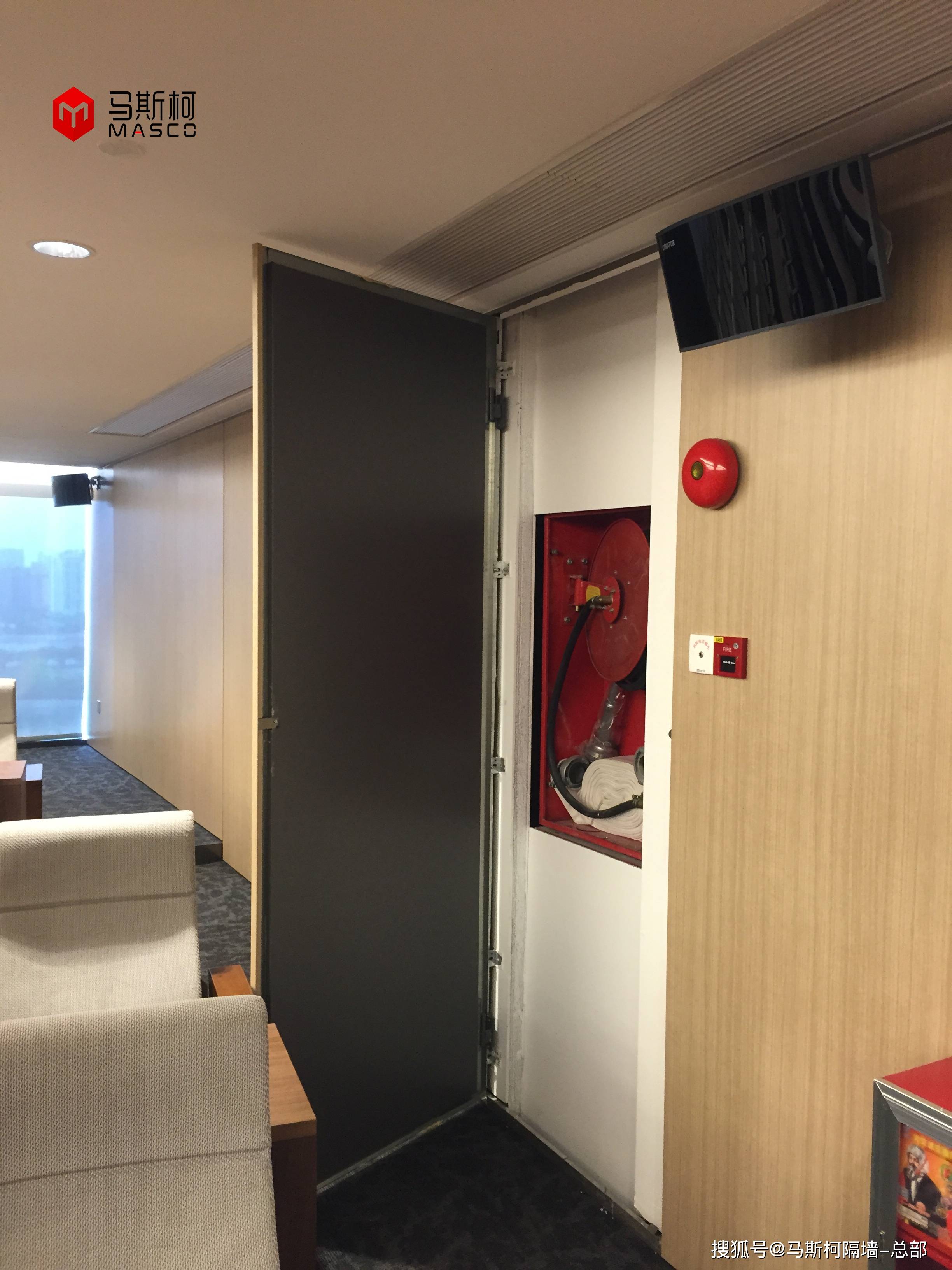 单面金属挂板/消防暗门做法-马斯柯隔断墙