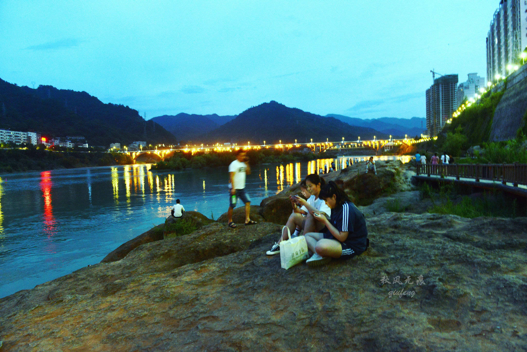 原创汉水,红石包,老街,早市,走过地气浓郁的水乡石泉