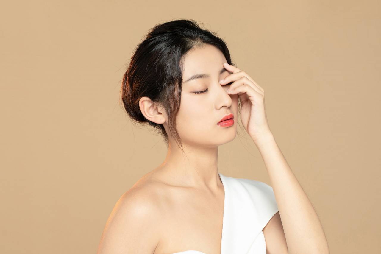 兰亭护肤张颖儿老师:夏季痘痘不断,怎么护理痘痘肌?