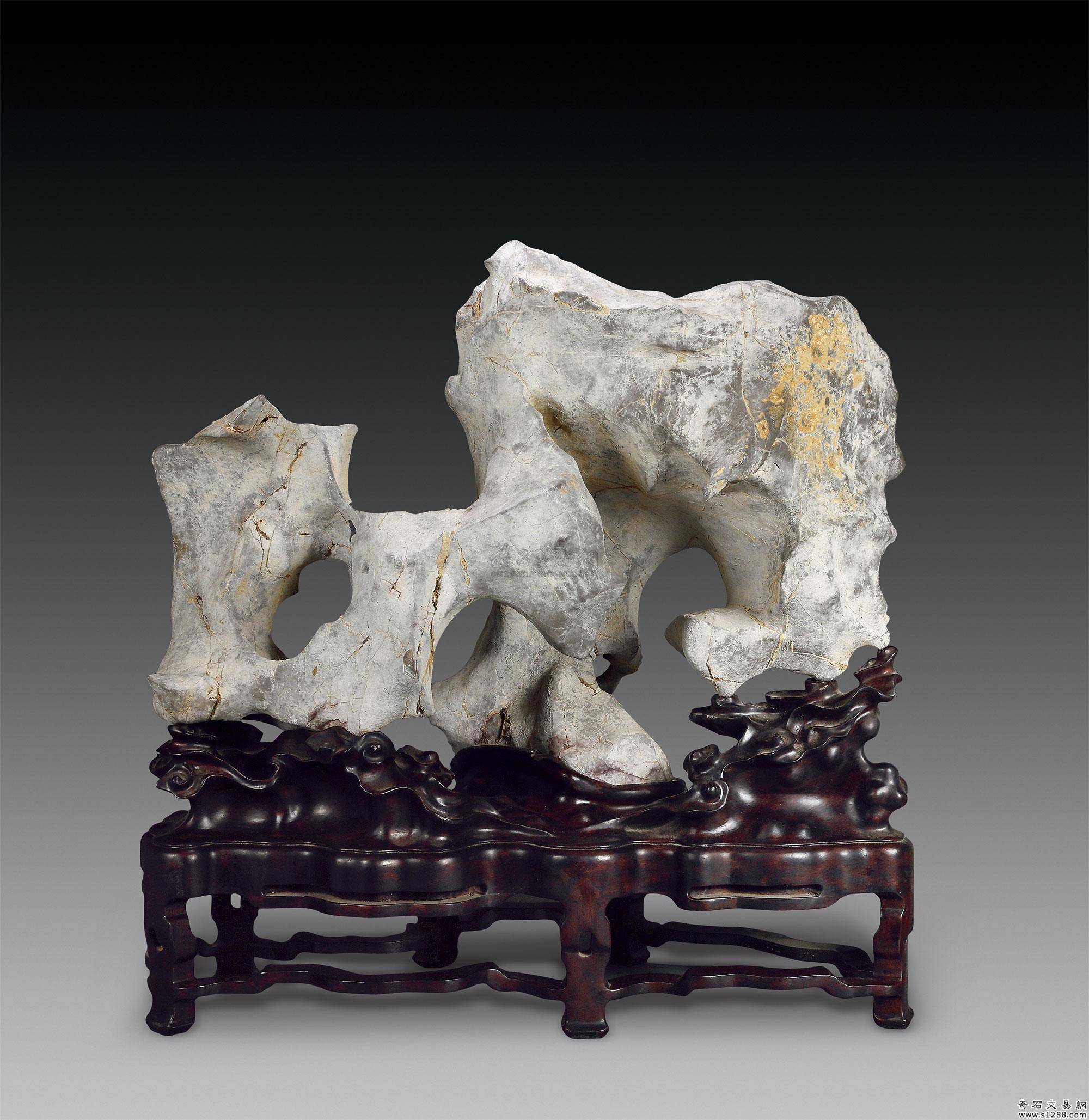 太湖石应该怎么保养?进来看看就知道!