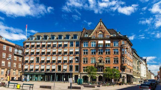 原创美国不允许课程完全在线的新国际学生入学