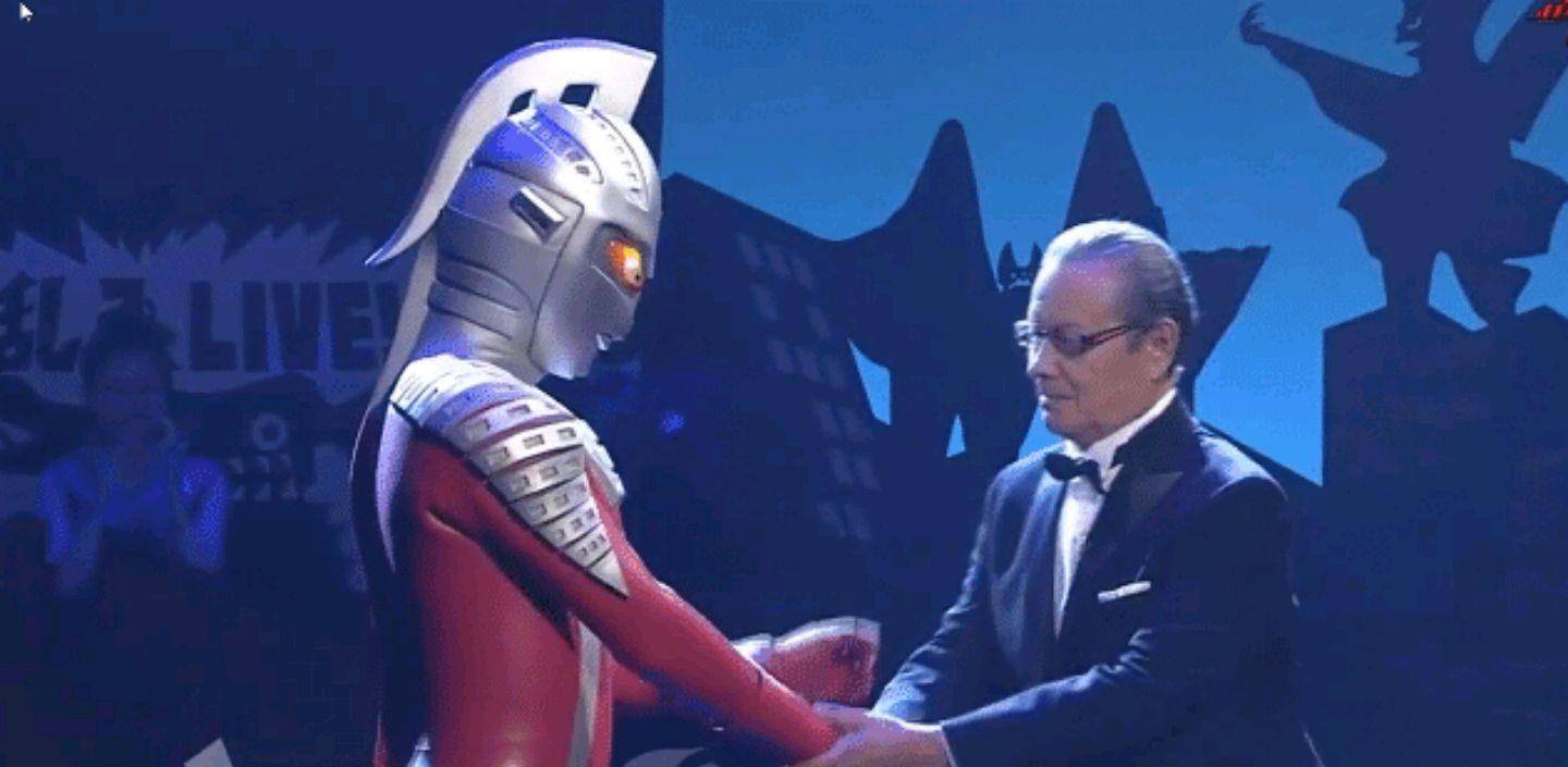 奥特曼握手会,他们老了,我们长大了