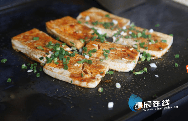 望城铜官草市里藏着一群美食圈的"扫地僧"!