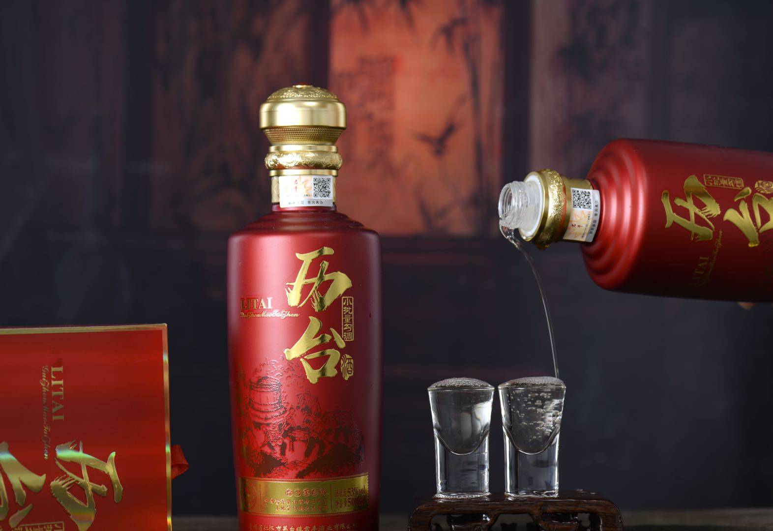 历台品牌教您如何品酱香型白酒