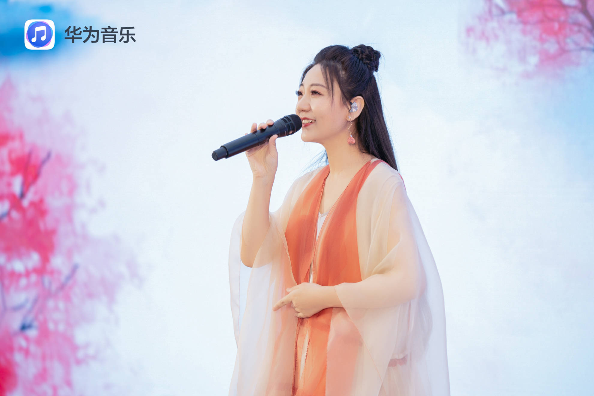 华为刘珂矣竞逐国风营销风口