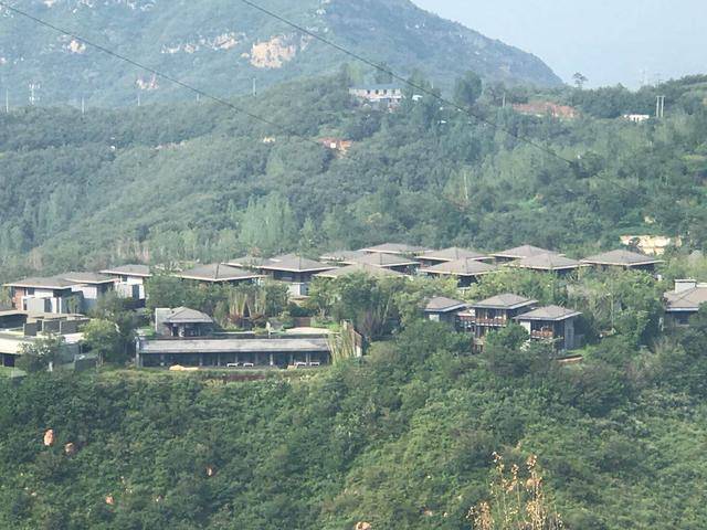 顶风作案?新密尖山风景区美景素心园涉嫌违规建别墅