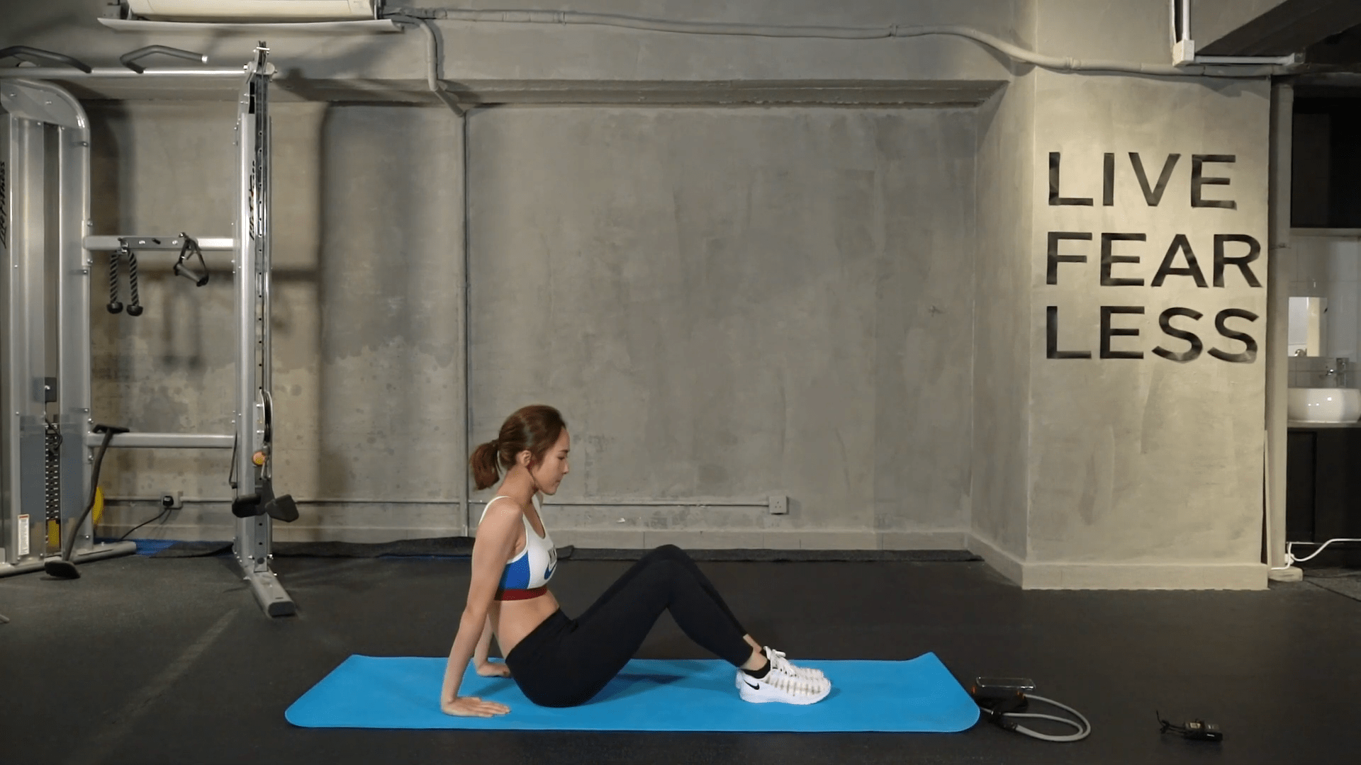 汤怡健身55招加强版动作5分钟快速减手臂