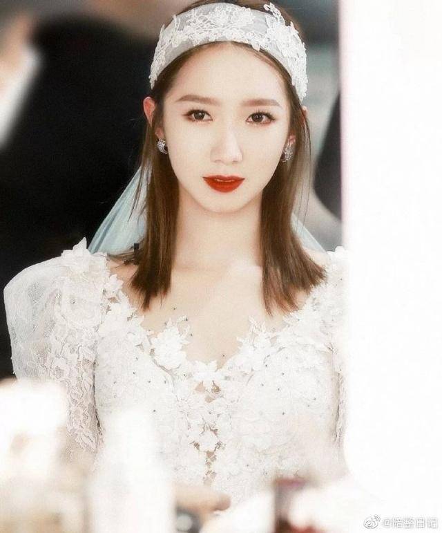 原创孟美岐小眼睛短下巴如何营造又酷又飒的气场感