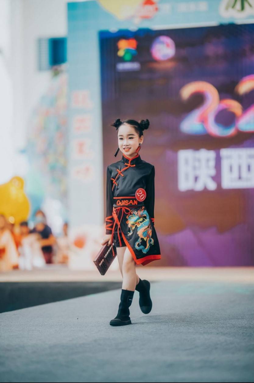 2020 中国好猫步陕西总决赛少儿组冠军,网络人气季军-王心蕊