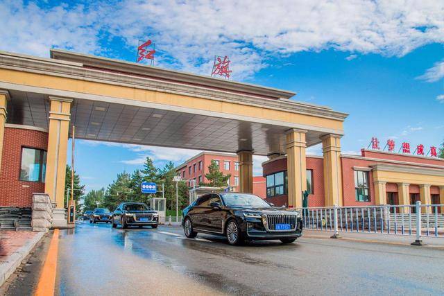 以客观,专业的角度奔赴吉林长春试驾红旗h9,同时走进一汽红旗工厂从