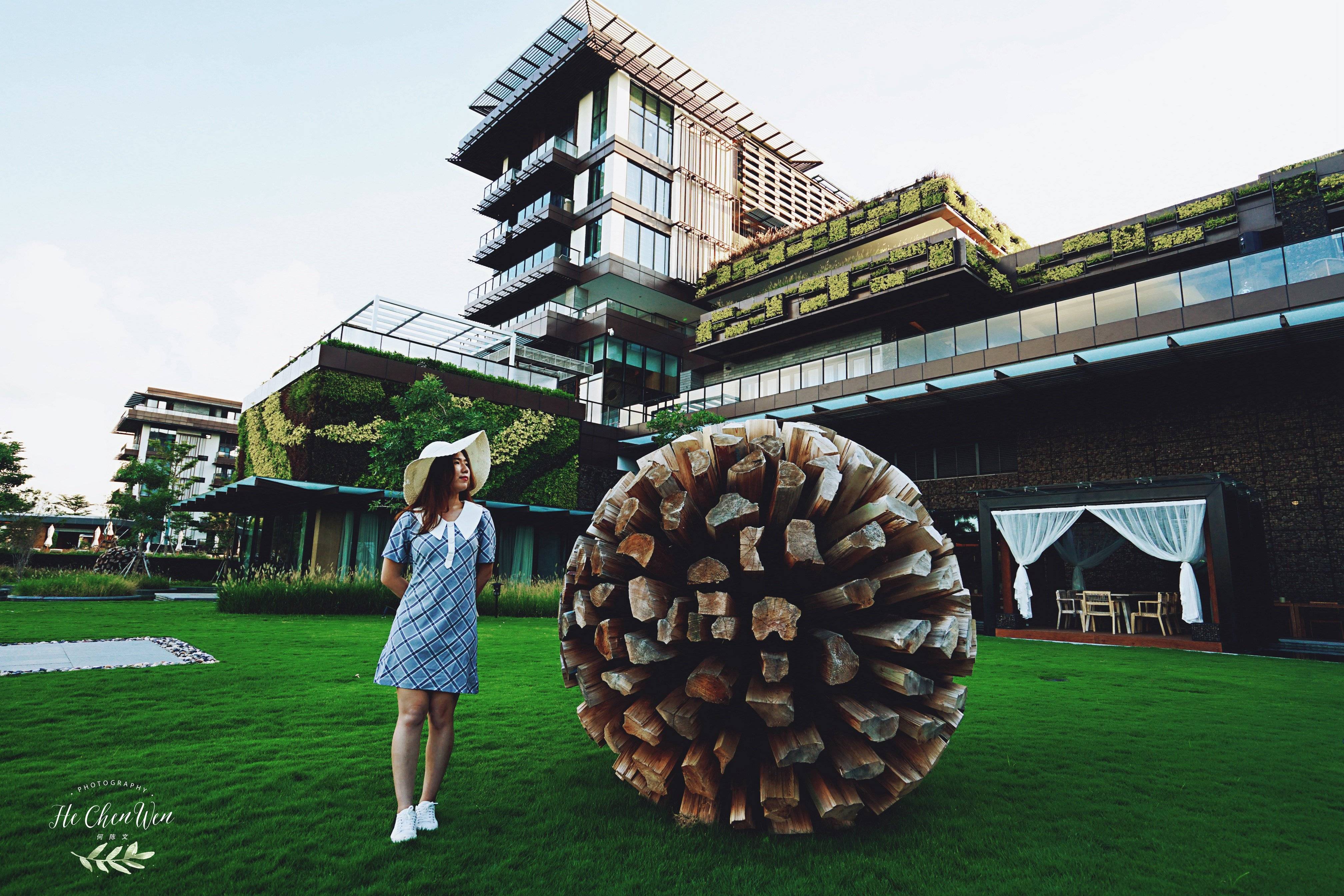 亚太首家生态奢华酒店,主打自然环保理念,感觉像住进森林里