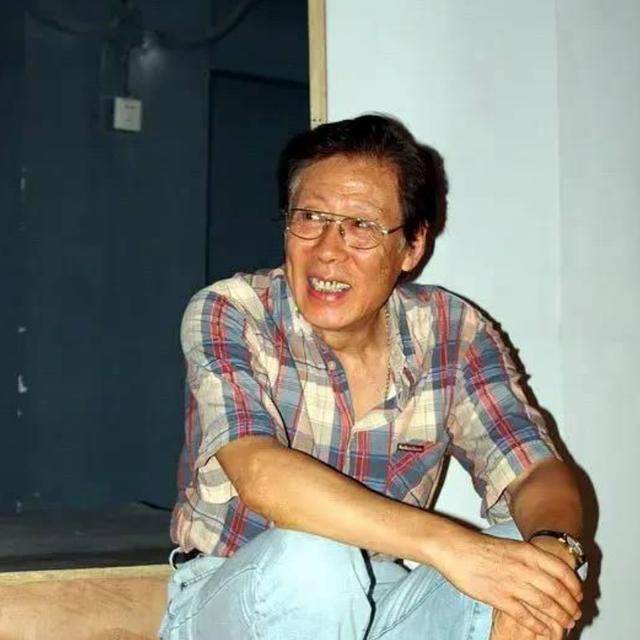 原创"康熙帝"焦晃:三段婚姻两次被妻子抛弃,如今84岁苦尽甘来