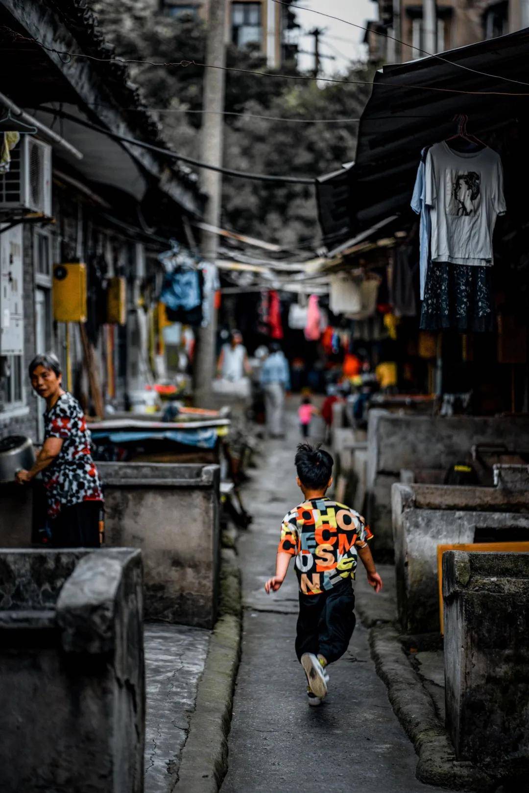达州风情街巷,满满的都是人间烟火味_二马路