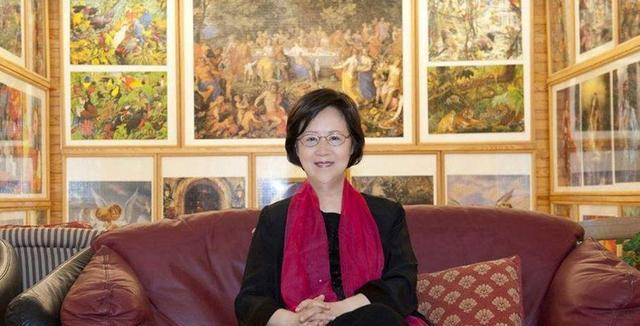 《窗外》一炮而红,然而后来马森庆知道了这本书属正是以琼瑶和蒋仁为