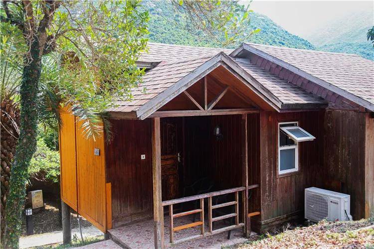 深圳:鹿嘴山庄打卡电影美人鱼的拍摄取景地_木屋