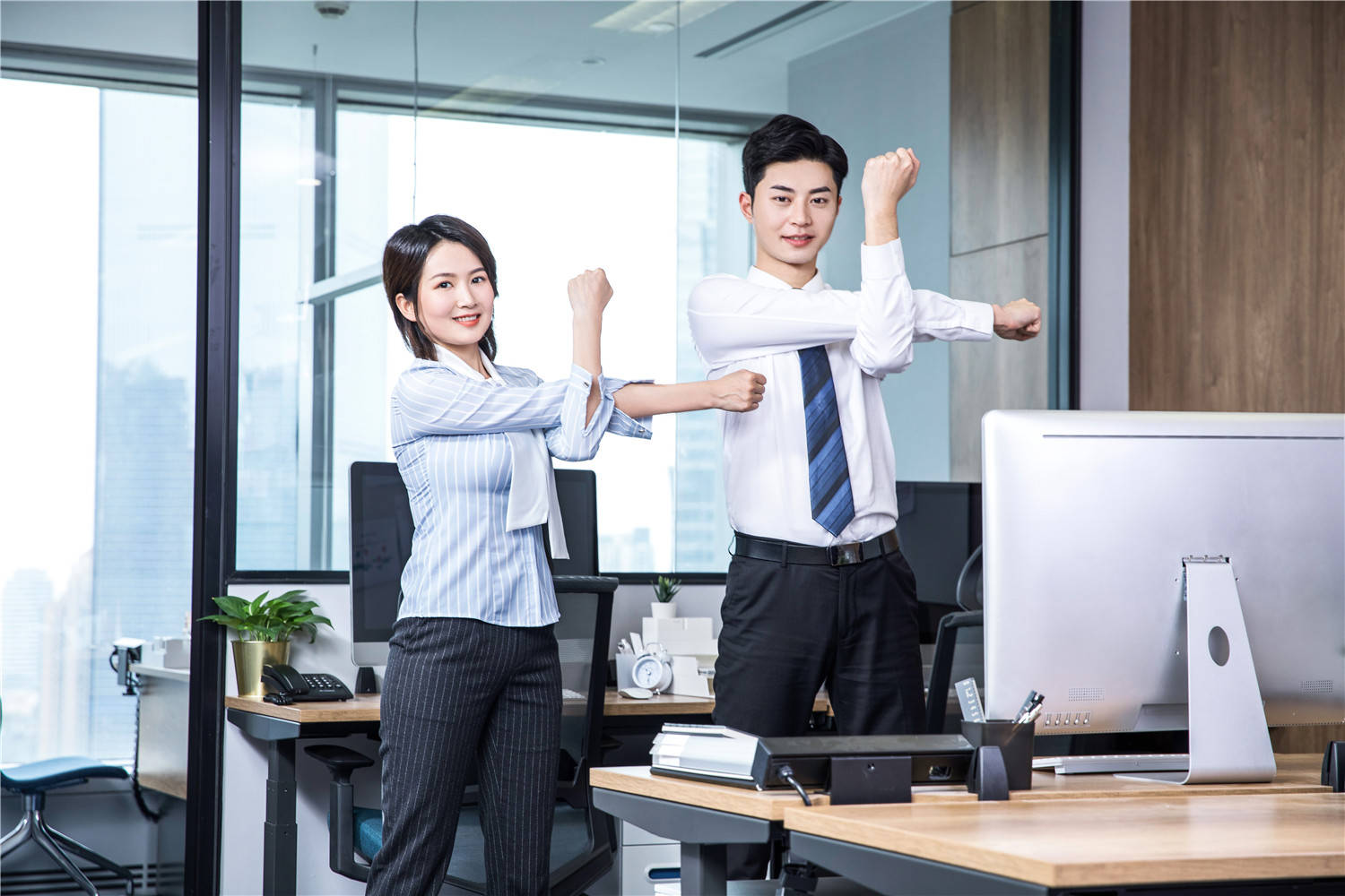 最适合办公室白领的运动减肥方法?坐着也可以美体塑形