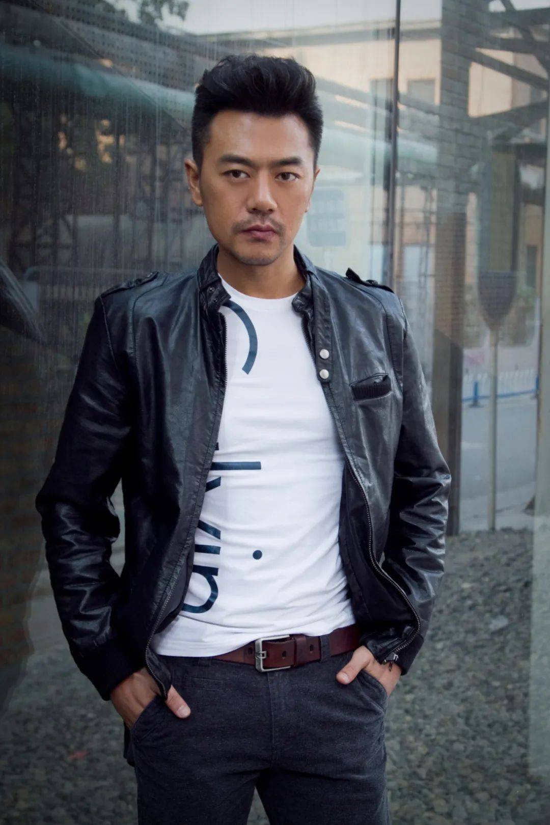 王品一石头开花杀青挑战贫困村民传递正能量