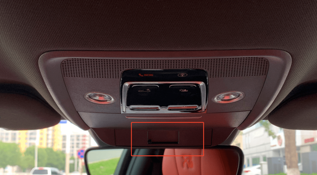 比亚迪汉车内摄像头滑盖关闭状态