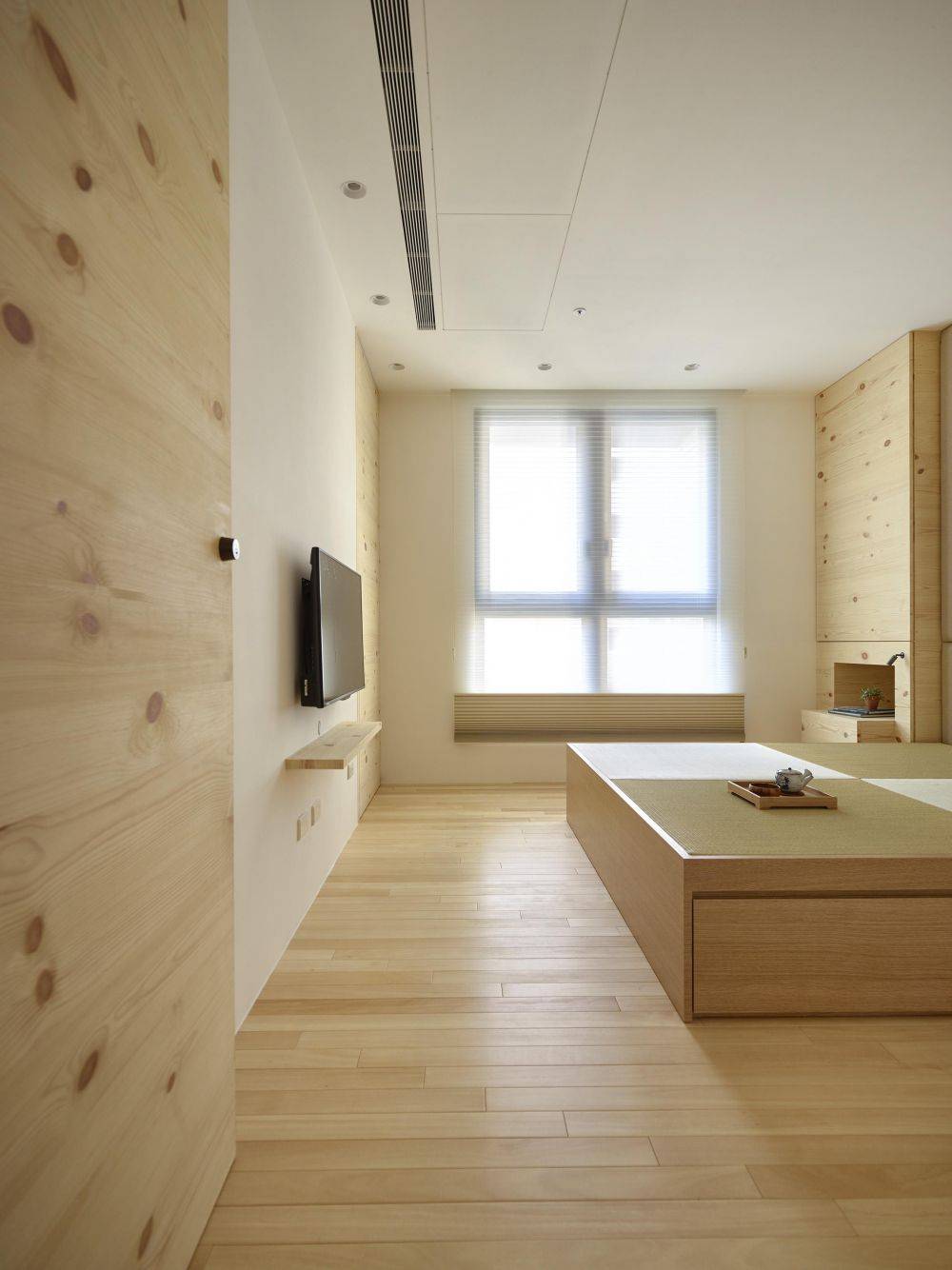 家里有卧榻,什么都可以省了!