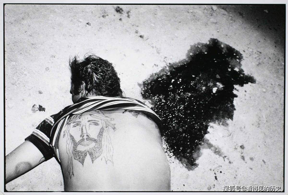 原创老照片意大利女记者深入西西里岛揭开黑手党的黑幕