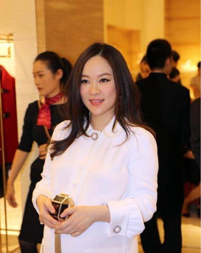 原创39岁霍思燕再发福盛世美颜也败给了膀大腰圆杜江是怎么看