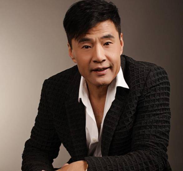 于荣光在电影圈里不红是因为他在另一个圈子里红得发紫