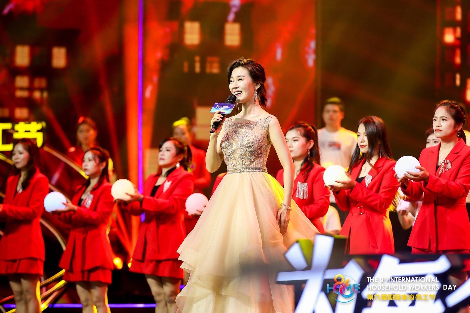 常思思开启公益演出行 助力行业重启